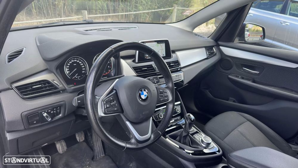 BMW 216 Active Tourer d Advantage - 25