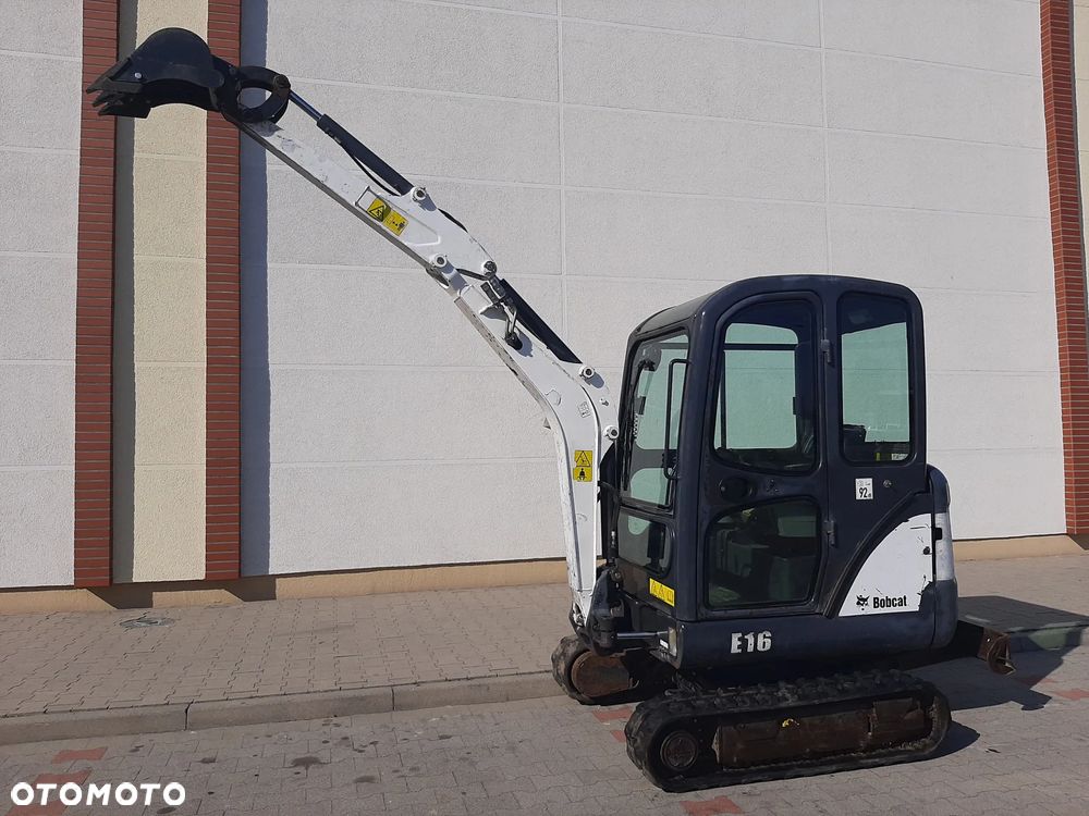 Bobcat E16 - 4