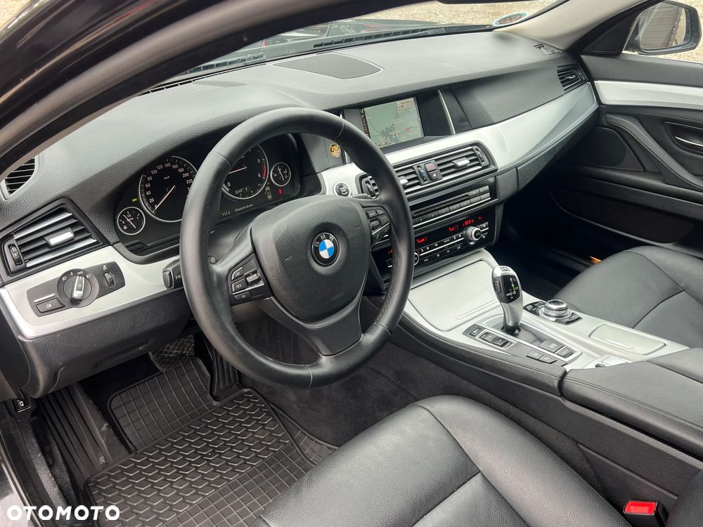 BMW Seria 5 520d xDrive Sport Line - 15