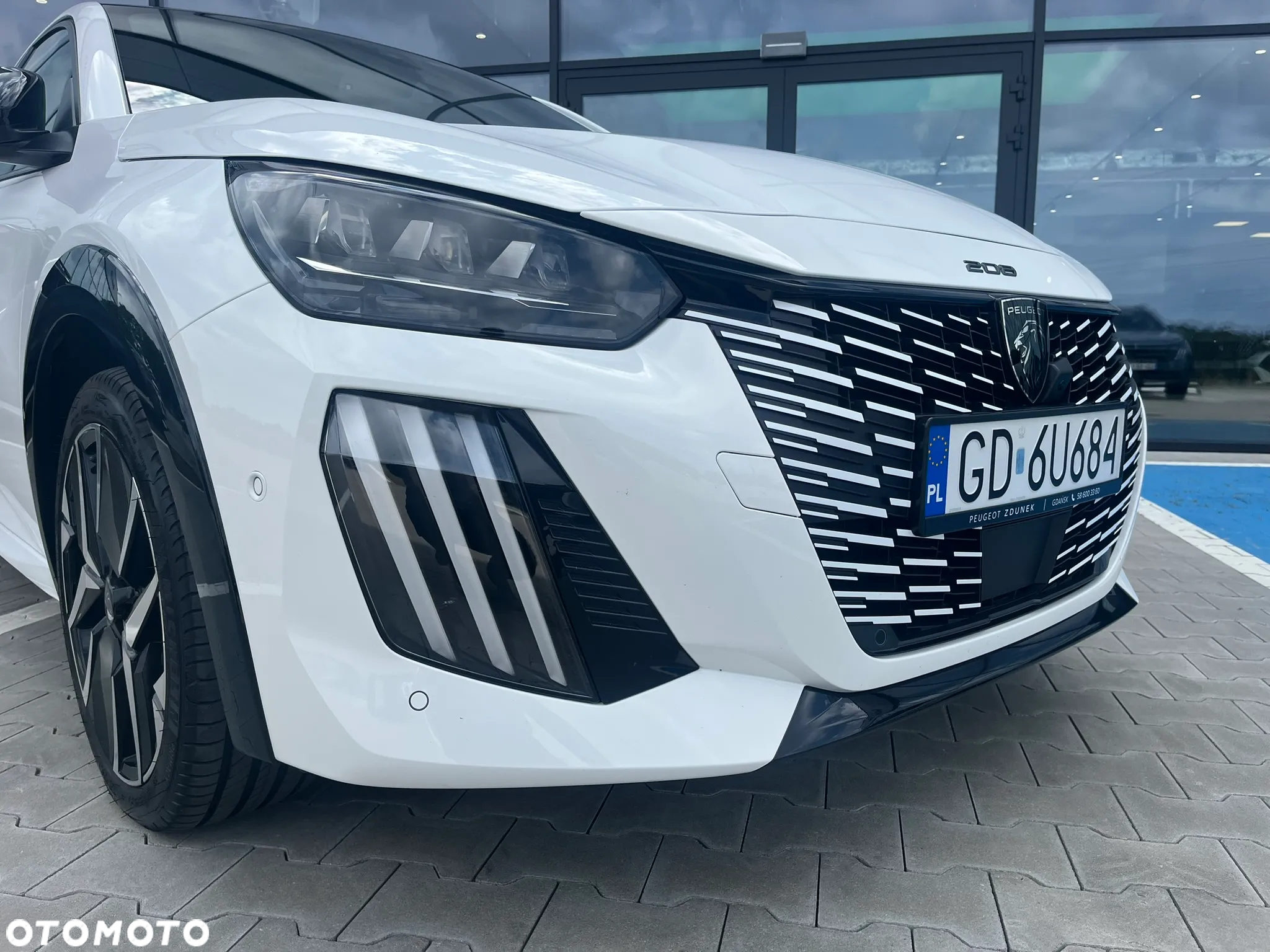 Peugeot 208 1.2 mHEV GT - 7