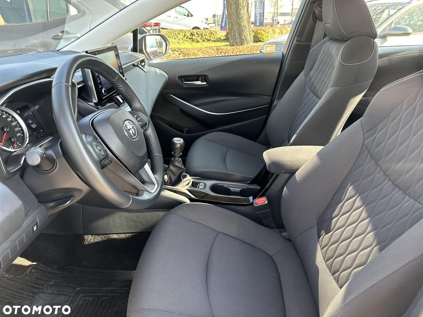 Toyota Corolla - 14