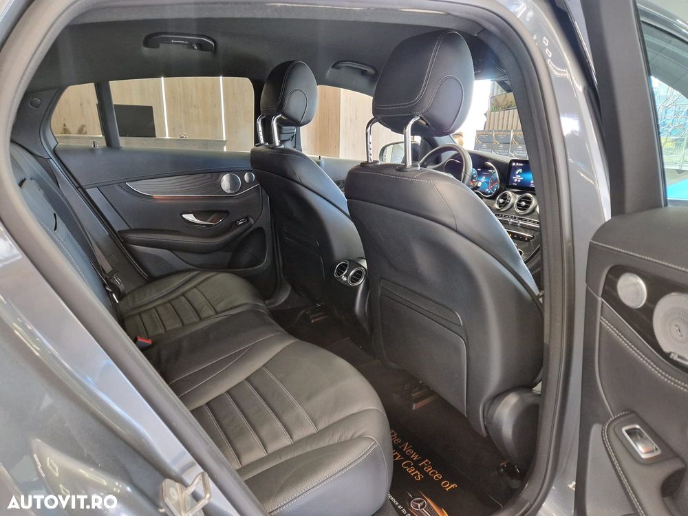 Mercedes-Benz GLC Coupe 300 de 4Matic 9G-TRONIC - 22