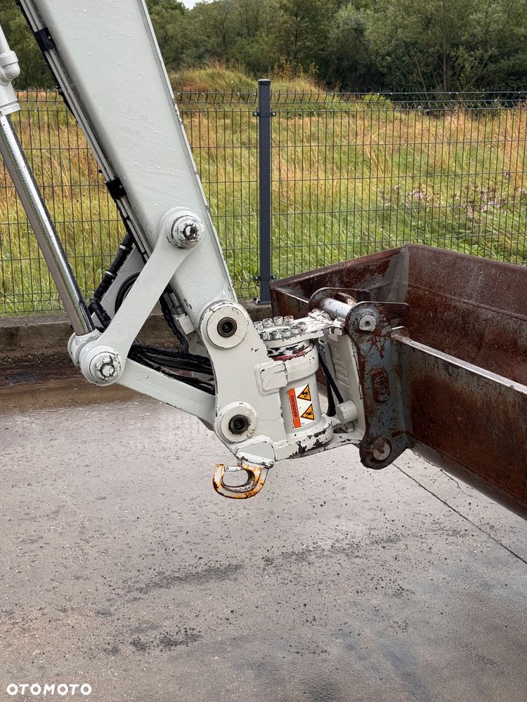 Takeuchi TB 250 - 4