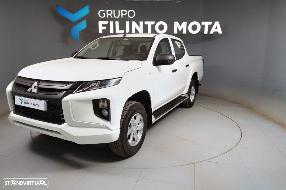 Mitsubishi L200 2.3 DI-D CD Invite 4WD - 5