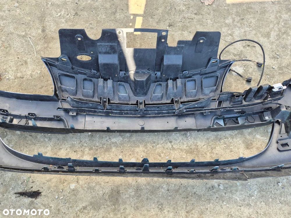 ZDERZAK PRZÓD MEGANE III 13-16r LIFT/ PRZED LIFT - 34