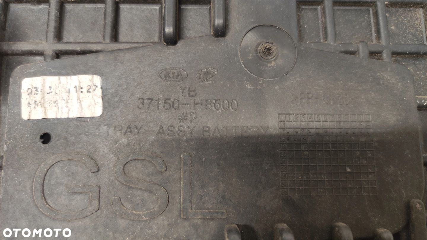 KIA STONIC PODSTAWA POD AKUMULATOR AKUMULATORA 37150-H8600 17- - 3