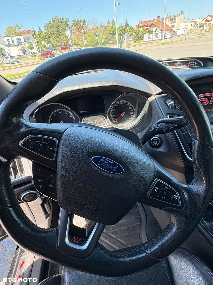 Ford Focus 2.0 EcoBoost ST-2 - 14