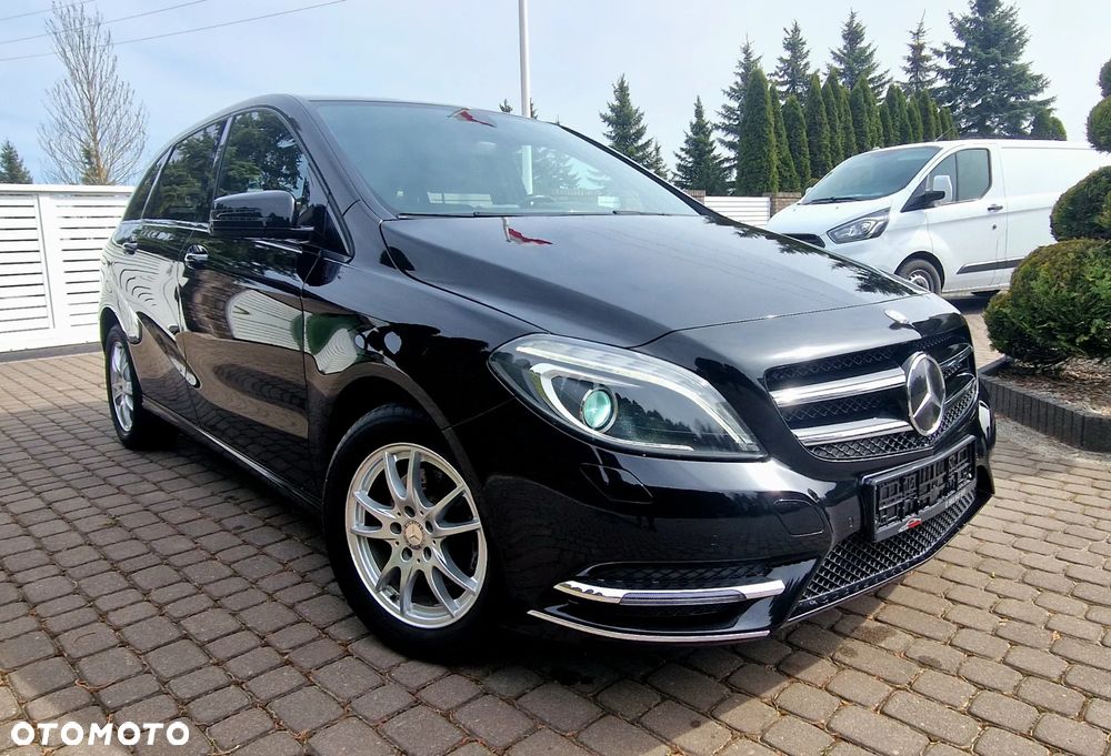 Mercedes-Benz Klasa B 180 BlueEFFICIENCY Edition Style - 2