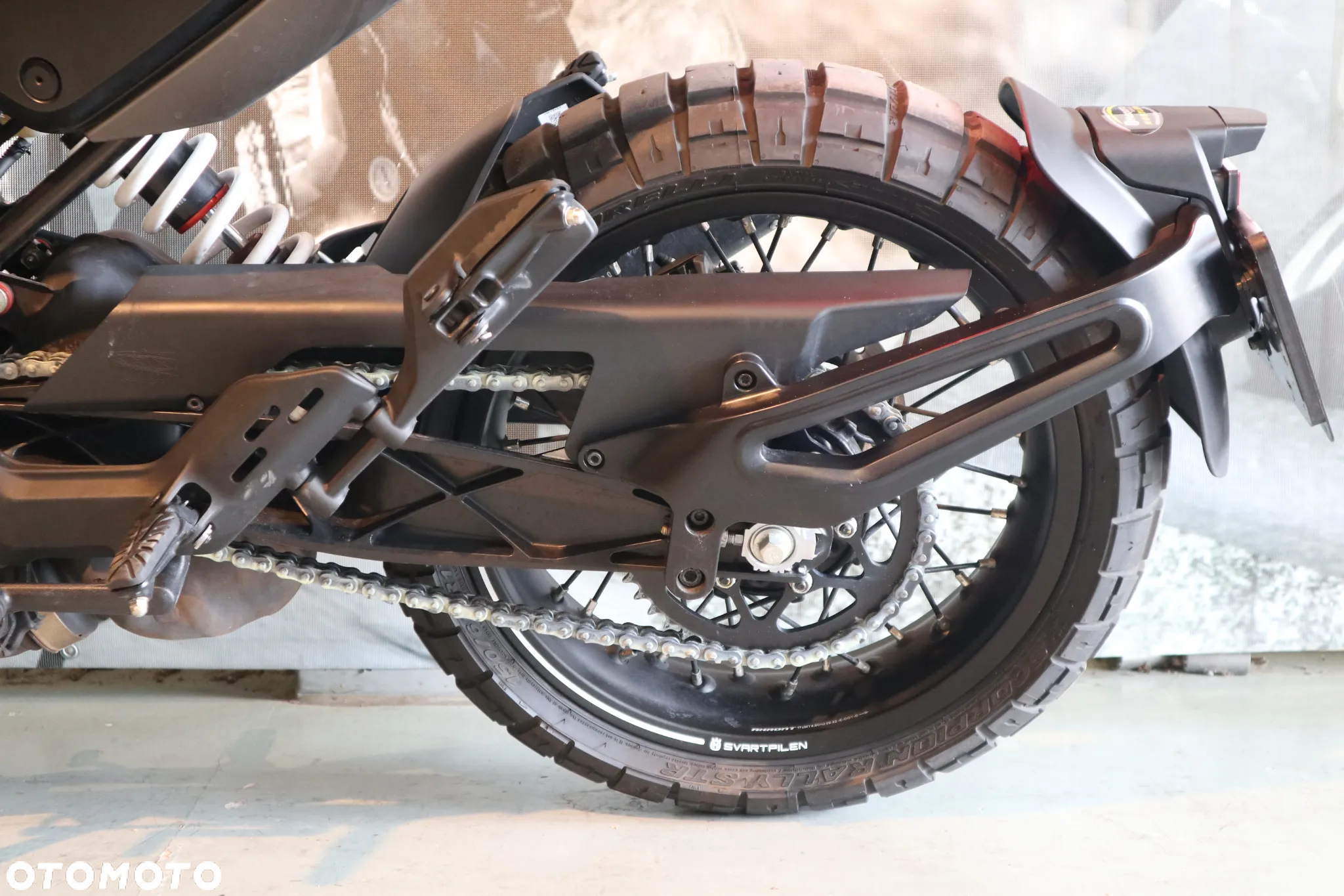 Husqvarna Svartpilen - 9