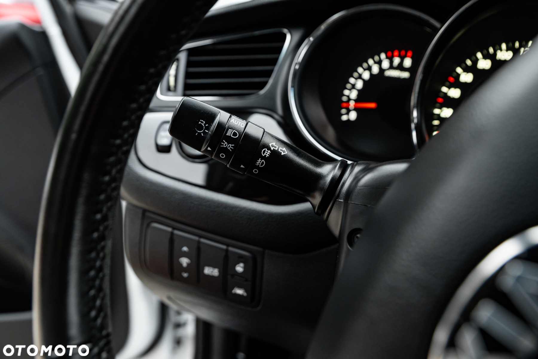 Kia Ceed Cee'd 1.6 GDI L Business Line DCT - 29