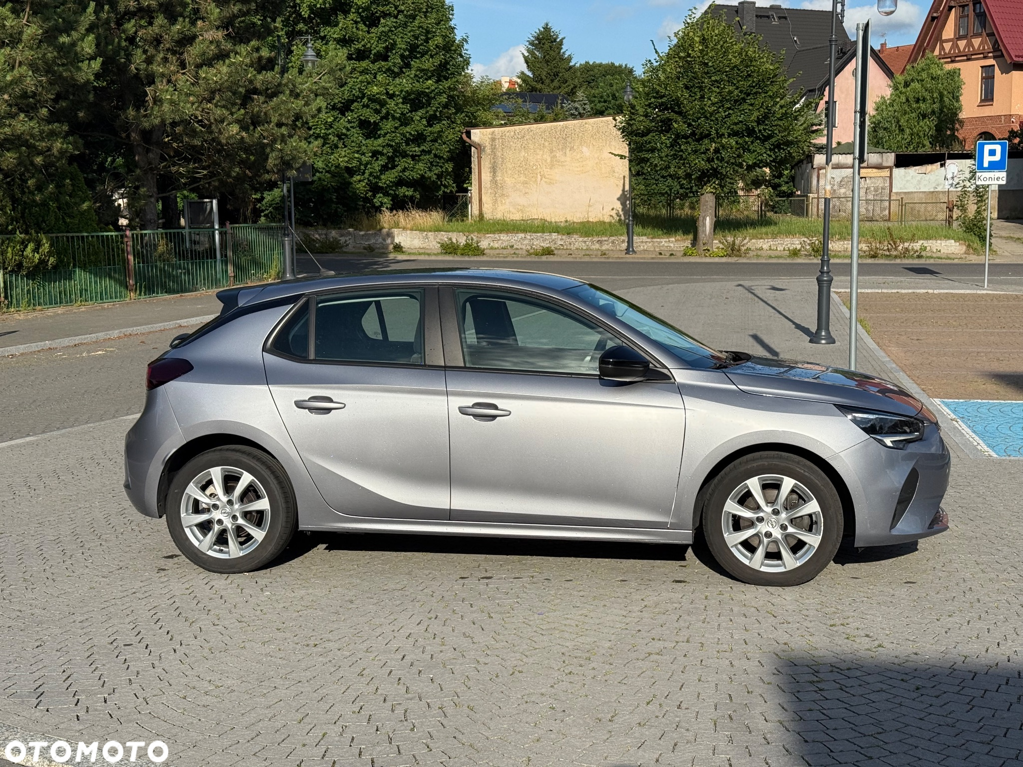 Opel Corsa 1.5 D Elegance S&S - 8