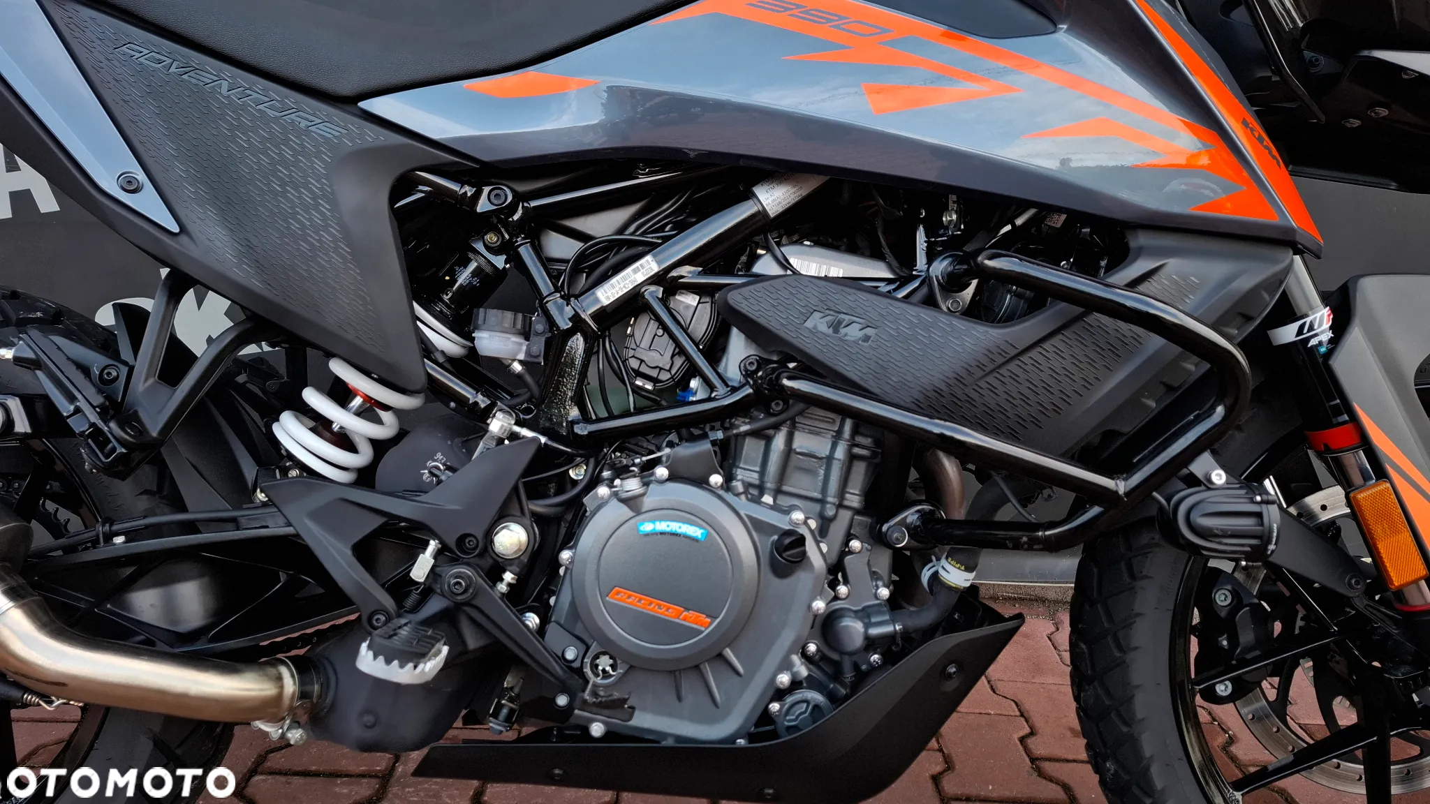 KTM Adventure - 13