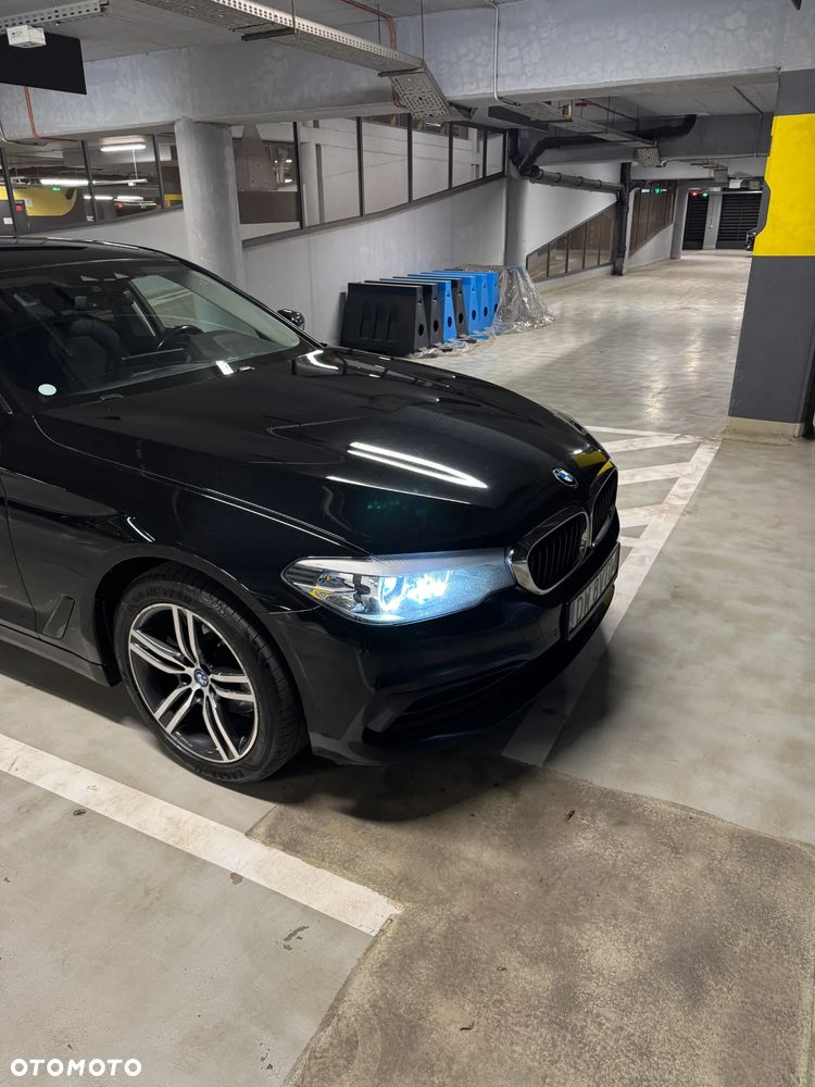 BMW Seria 5 520d Sport Line - 14