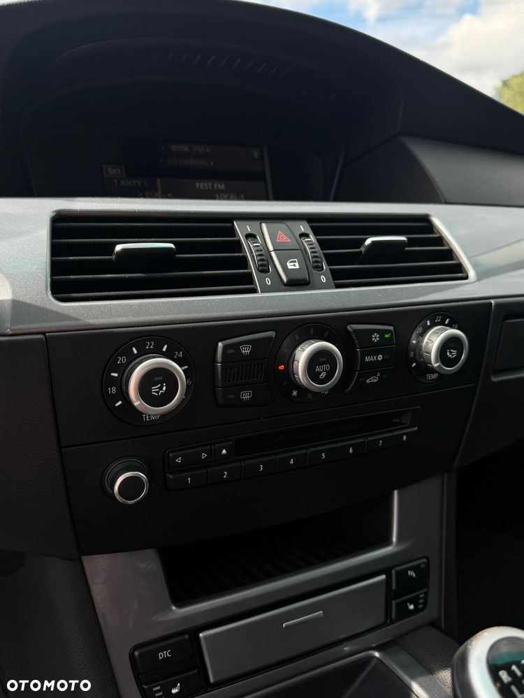 BMW Seria 5 525d xDrive - 20