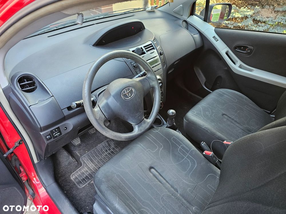 Toyota Yaris 1.0 Life - 7