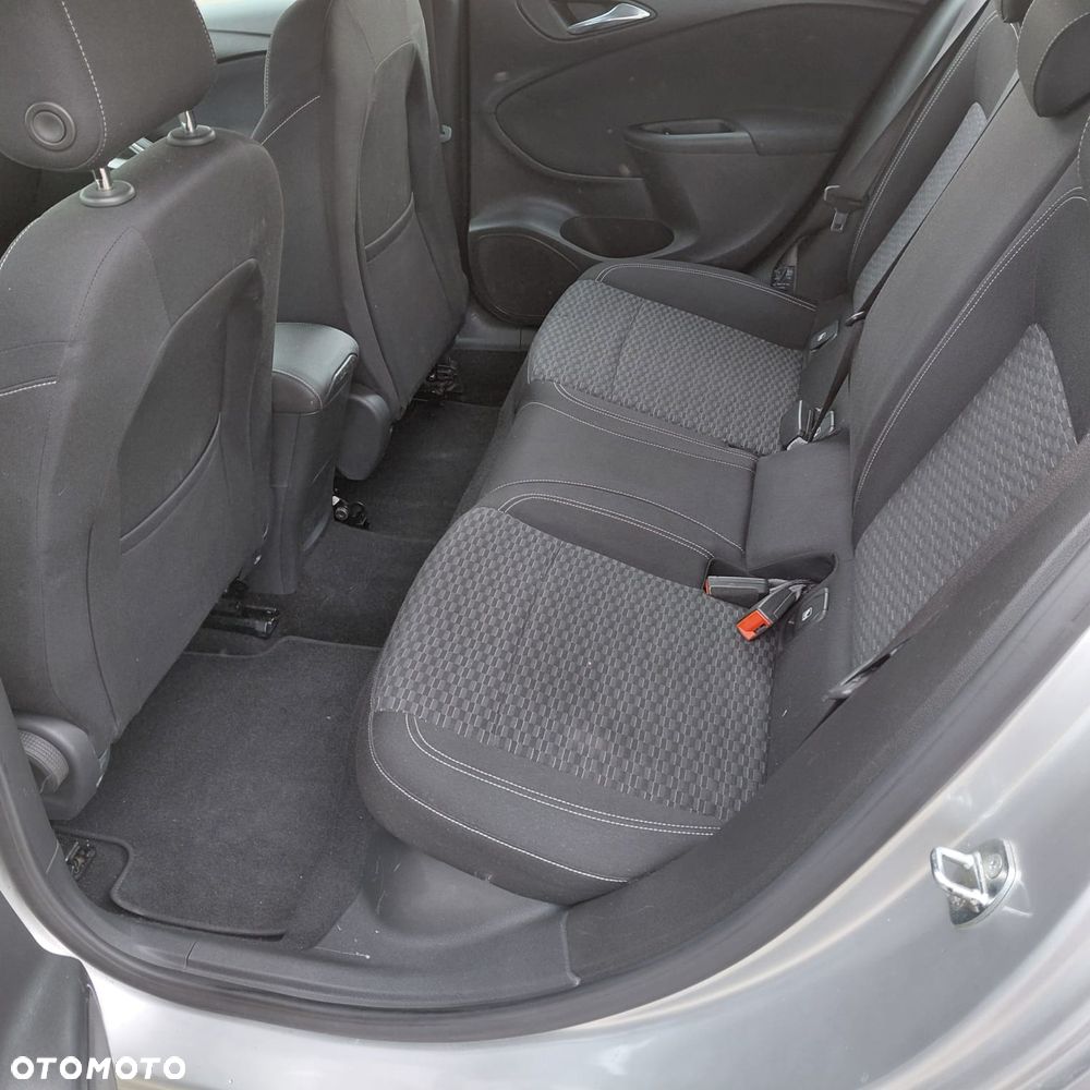 Opel Astra 1.6 D (CDTI) Edition - 9