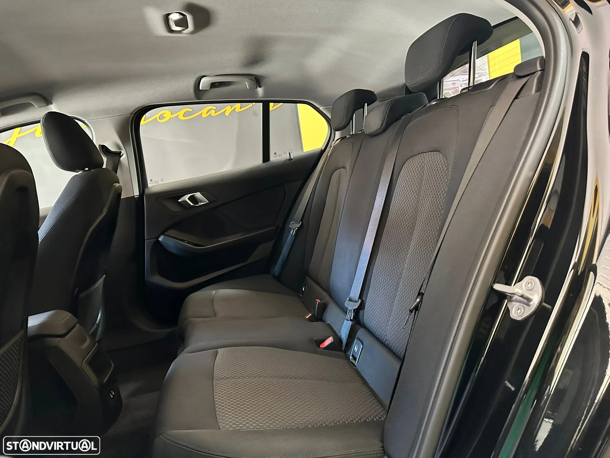 BMW 116 d Advantage Auto - 30