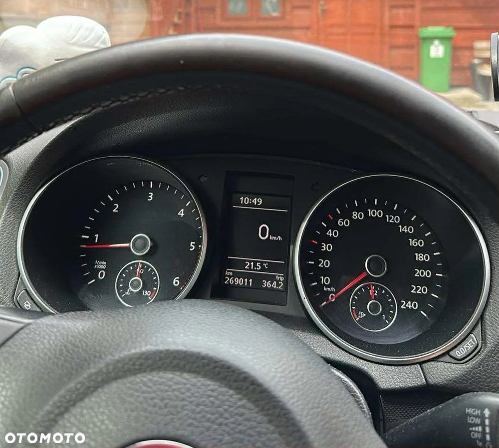 Volkswagen Golf - 14