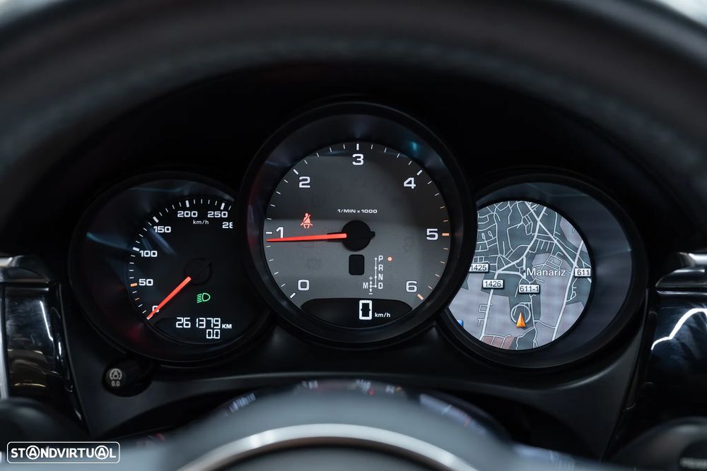 Porsche Macan S - 29