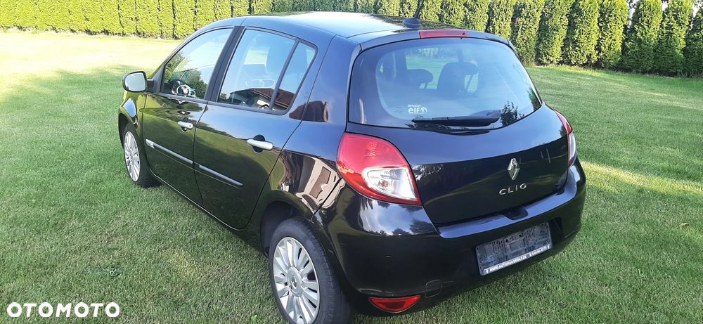 Renault Clio 1.2 16V 75 TomTom Edition - 7