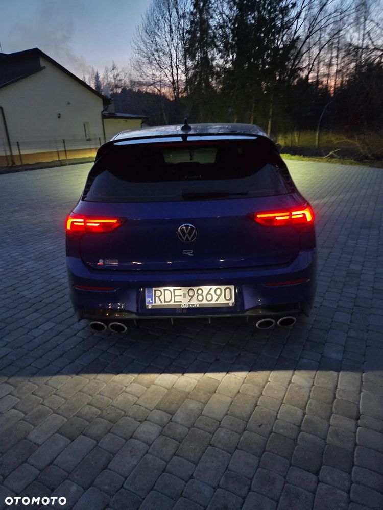 Volkswagen Golf - 32