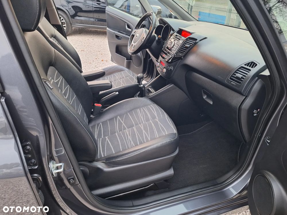 Kia Venga 1.6 CVVT Dream-Team Edition - 29