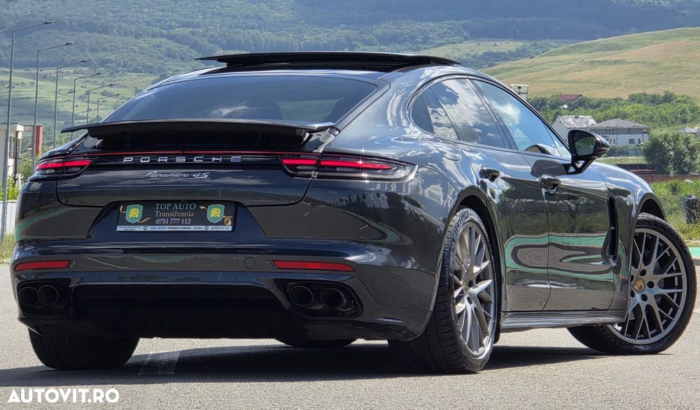 Porsche Panamera 4S - 6