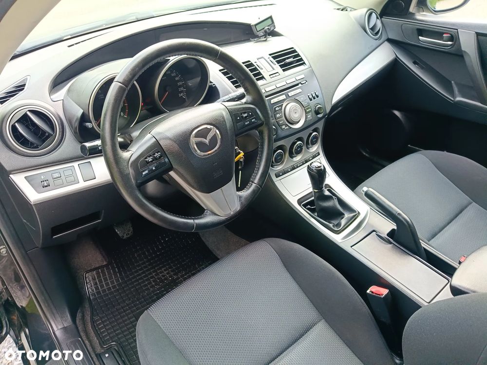 Mazda 3 - 7