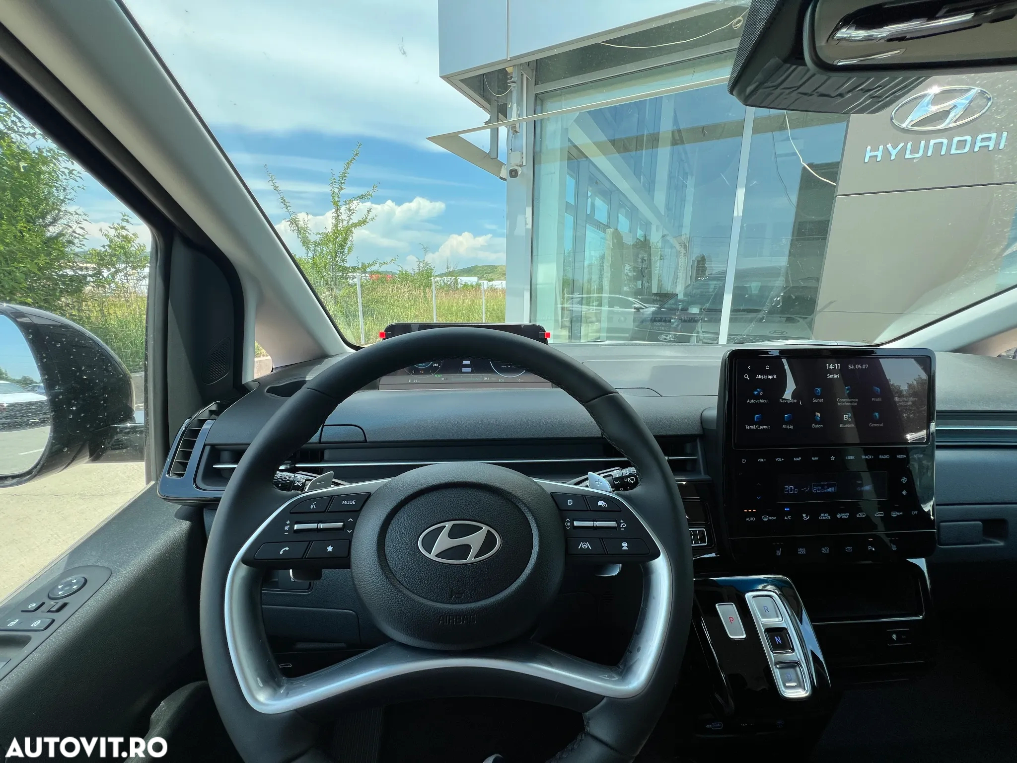 Hyundai STARIA - 31