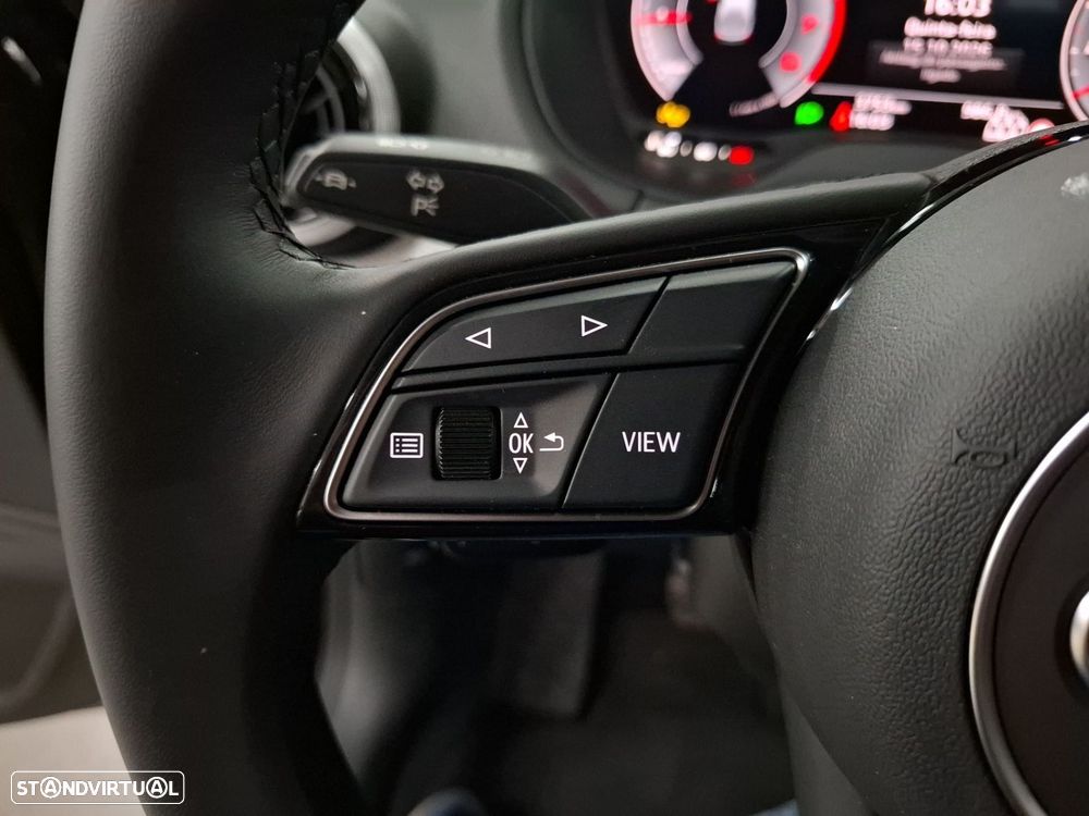 Audi Q2 30 TFSI SE Business - 16