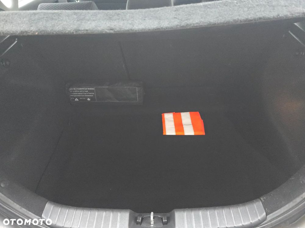 Hyundai i30 1.4 Comfort - 12