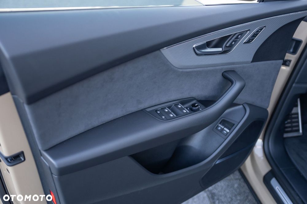 Audi Q8 - 16