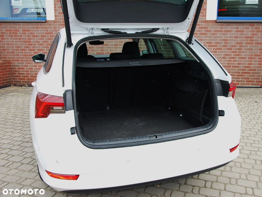 Skoda Octavia 1.5 TSI ACT Style - 32