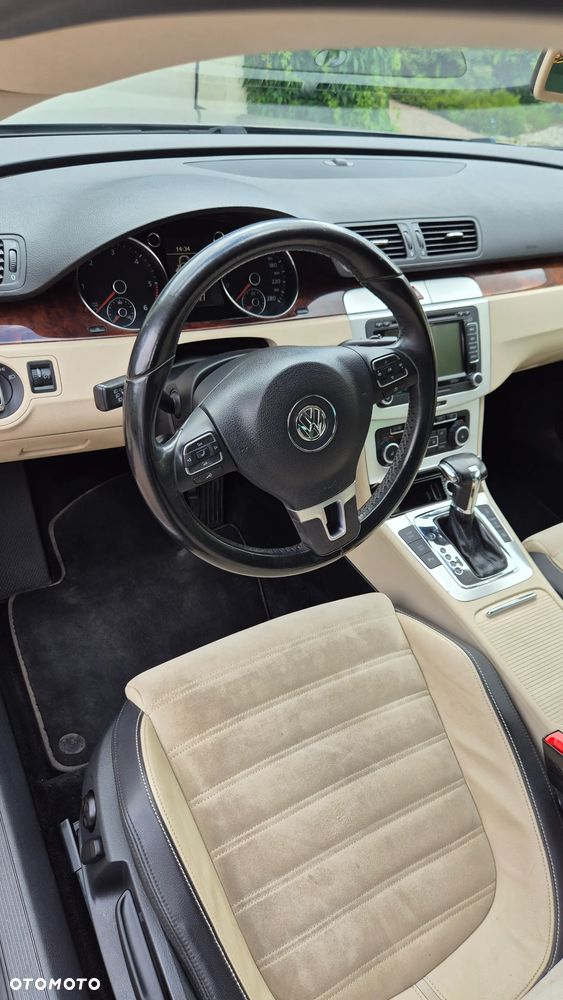 Volkswagen Passat CC - 10
