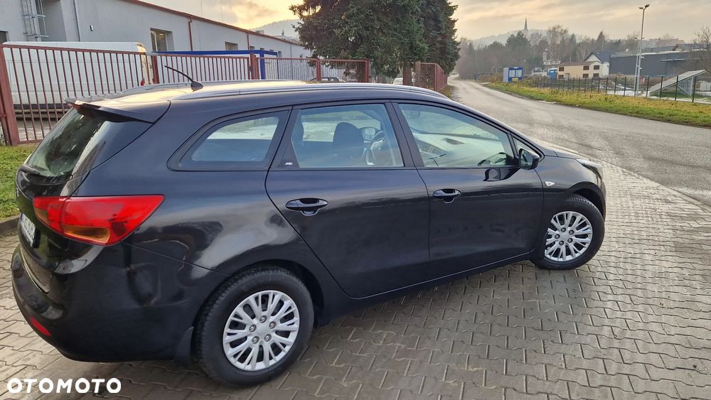 Kia Ceed 1.6 GDI Platinum Edition - 4