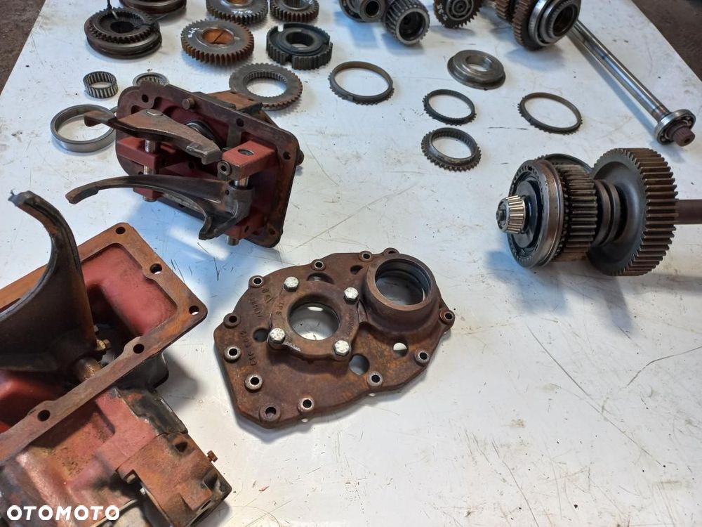 Koło zębate,wałek,tryb,choinka,Z25 Z41 Z37 81873139,Z38 Z37 Z33 81866524,Z46 Z38 81871991,Z23 Z29 Z44 81872802 New Holland Ford - 10