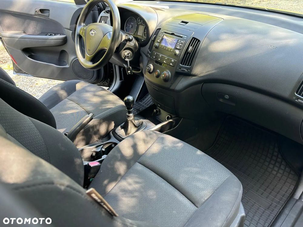 Hyundai i30 1.6 CRDi Classic + - 14