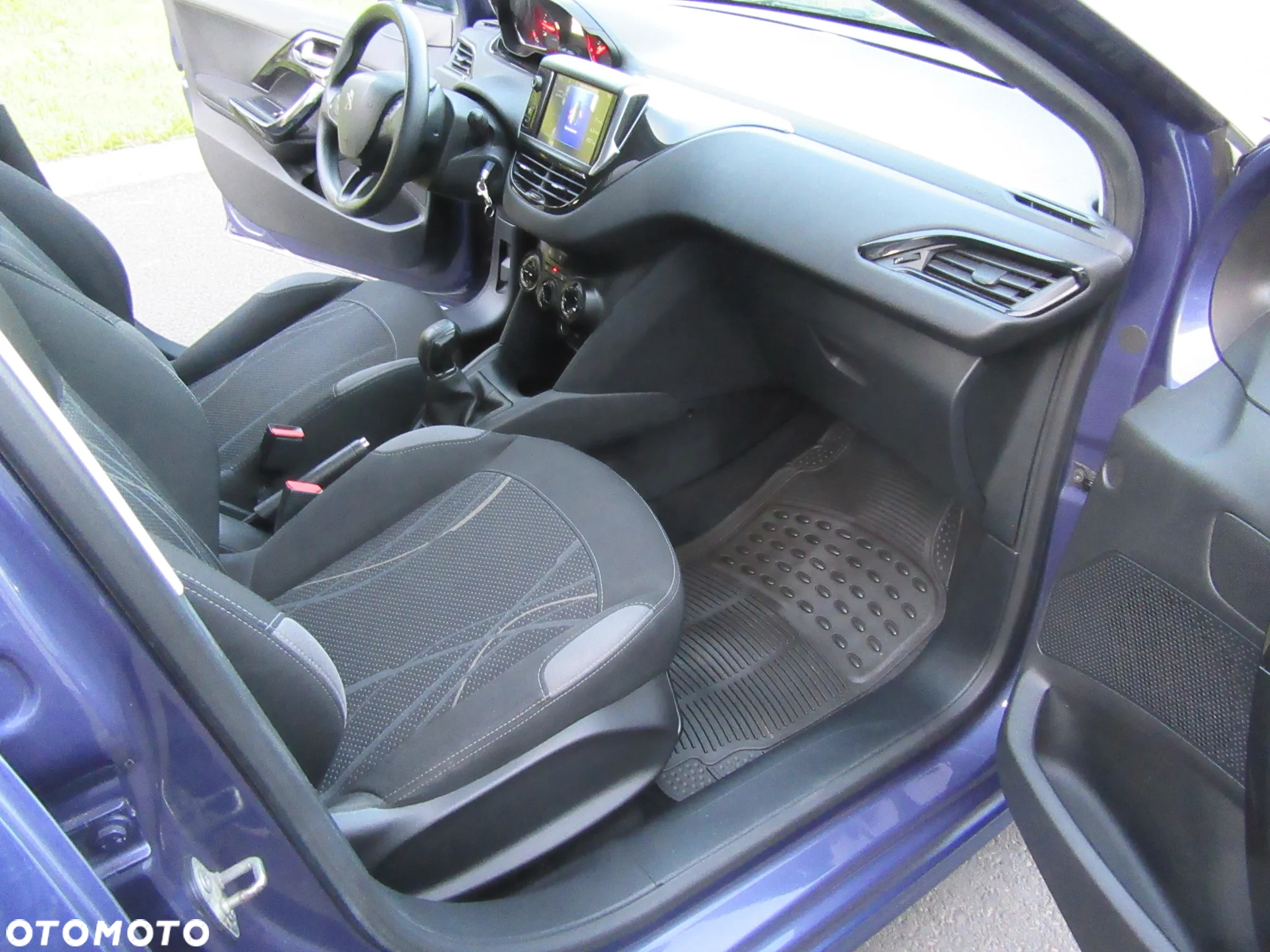 Peugeot 208 1.2 PureTech Allure - 11