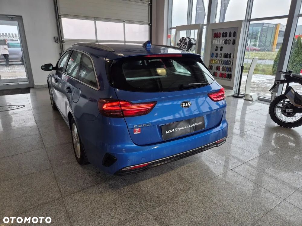 Kia Ceed 1.5 T-GDI M - 6