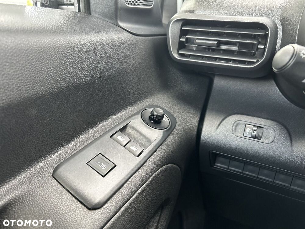 Toyota PROACE CITY - 21