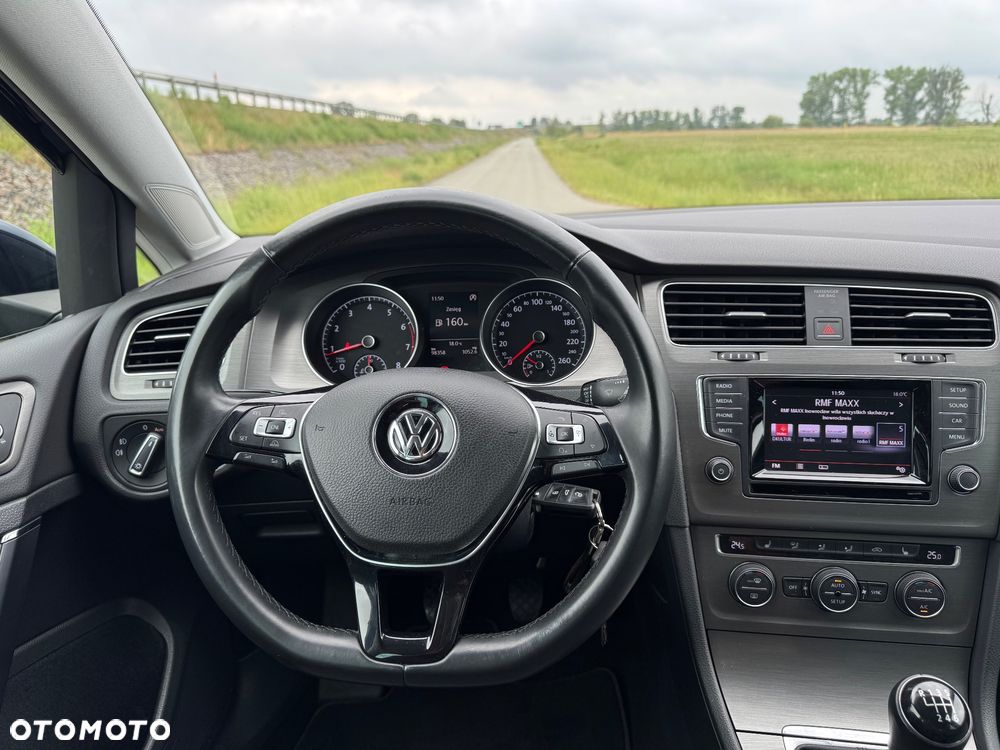Volkswagen Golf 1.2 TSI BMT Comfortline - 34