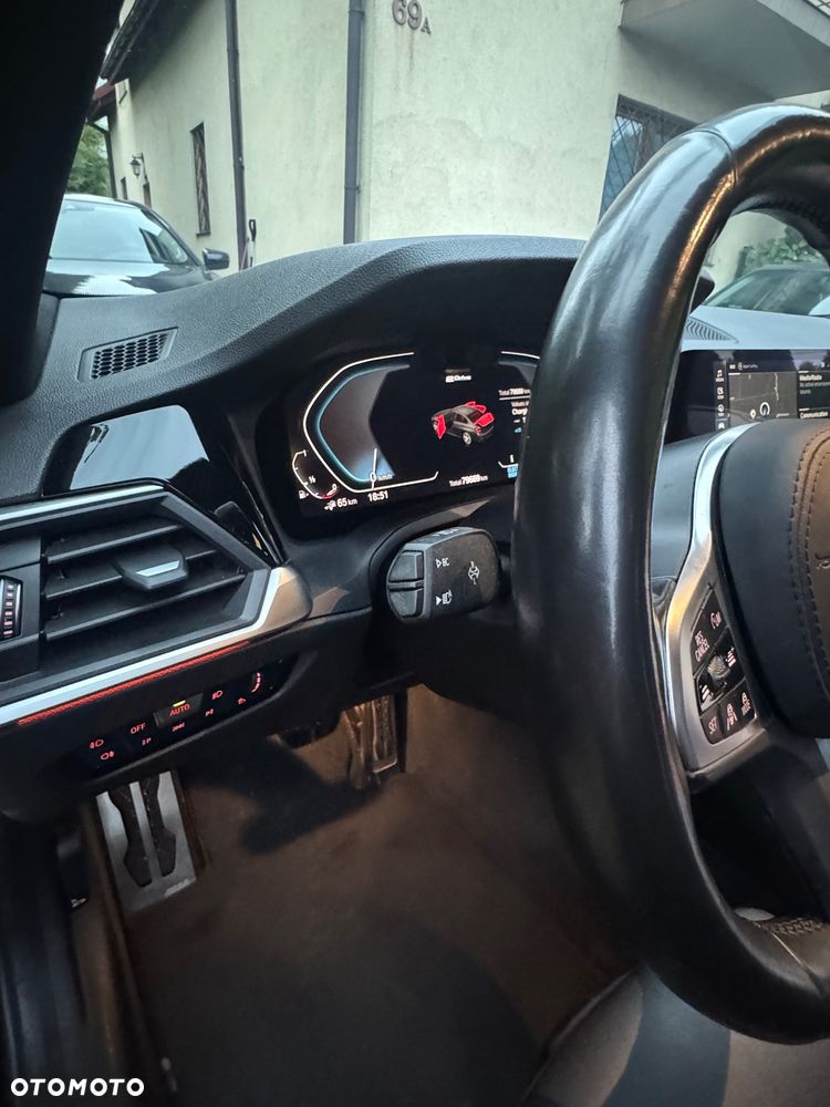 BMW Seria 3 - 25