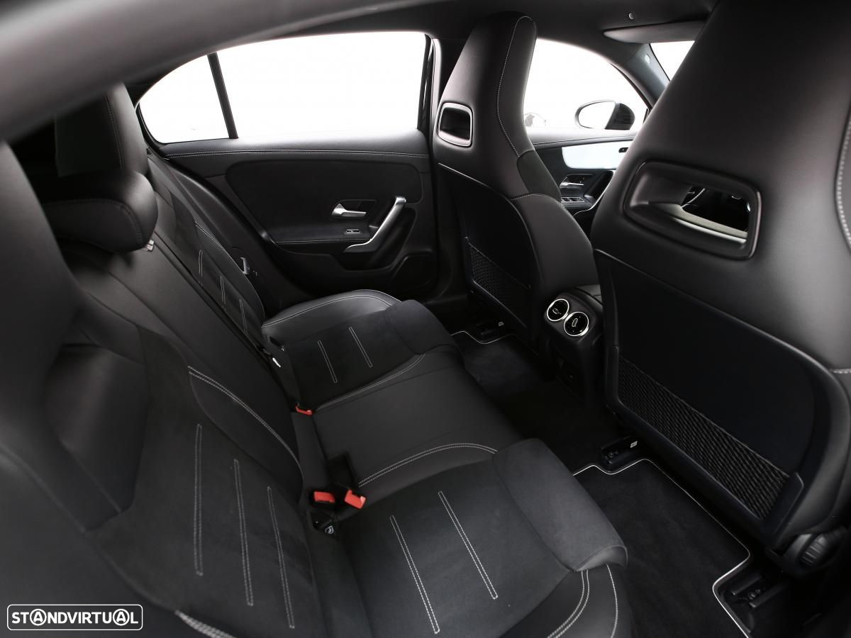 Mercedes-Benz A 250 e AMG Line - 10