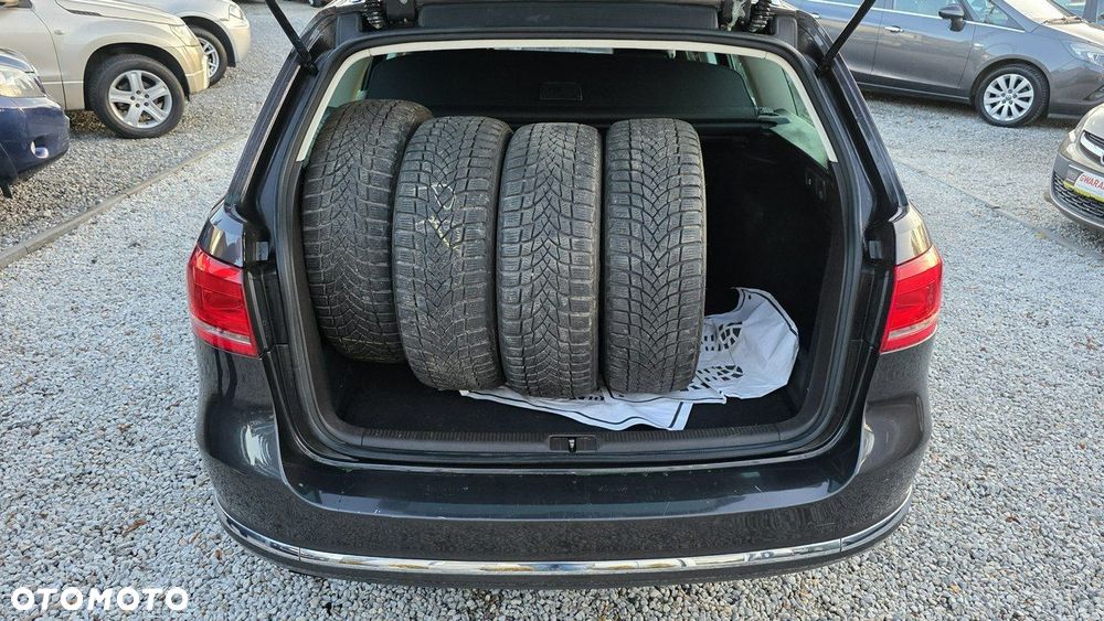 Volkswagen Passat - 26