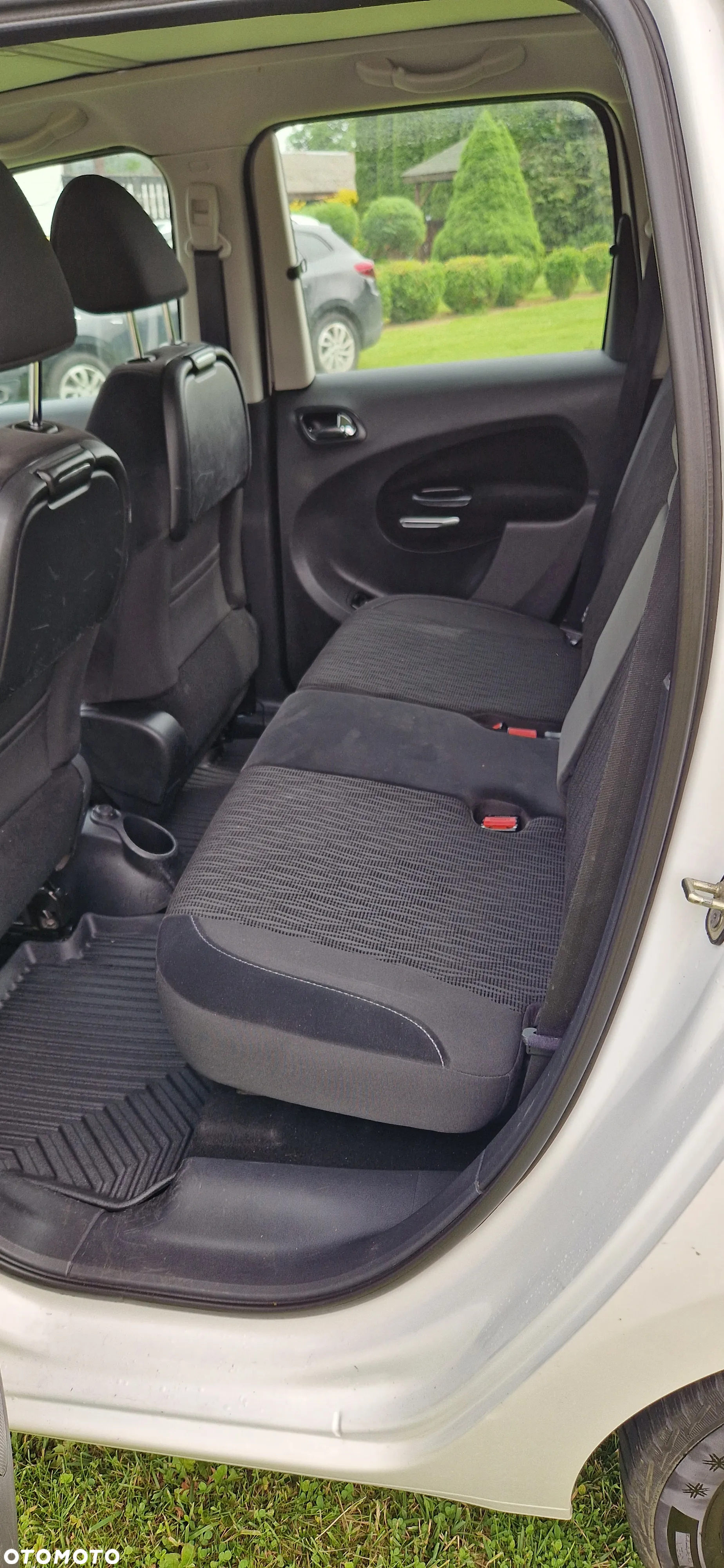 Citroën C3 Picasso 1.6i Exclusive - 12