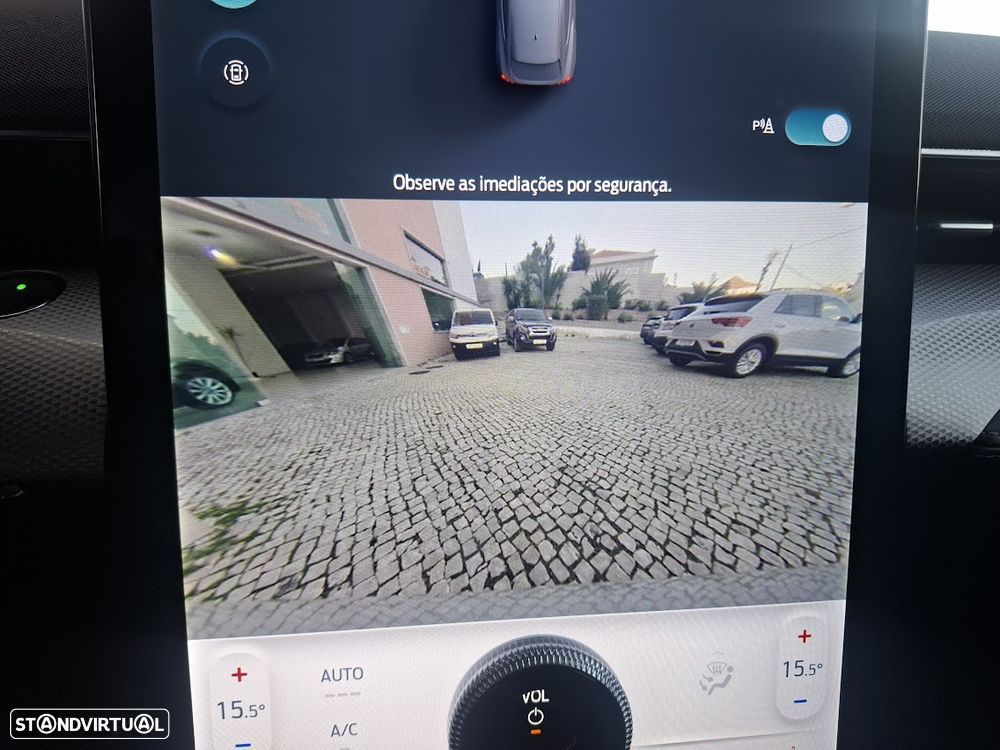 Ford Mustang Mach-E Premium - 24