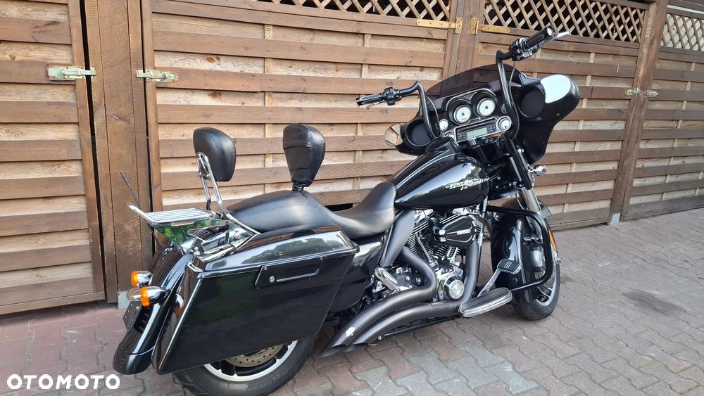 Harley-Davidson Touring Street Glide - 3