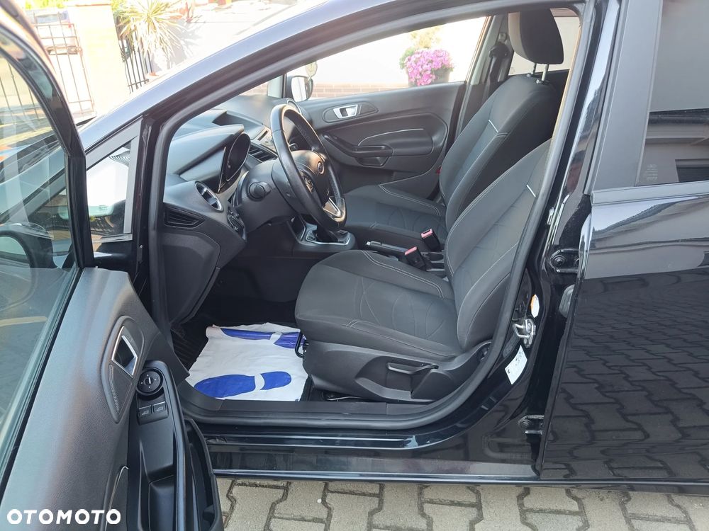Ford Fiesta - 9