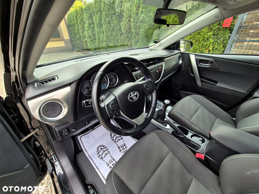 Toyota Auris 1.6 Premium Start - 20
