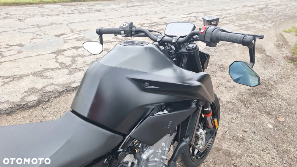 KTM DUKE 890 - 29